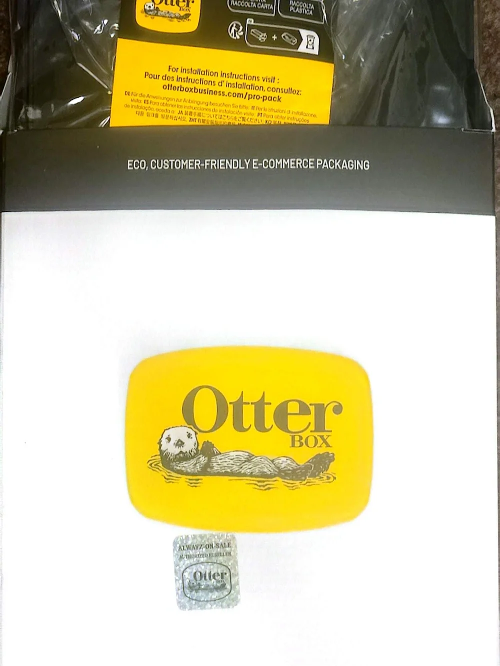 Otter Box Defender Series. Black Tablet Case with Integrated Stand